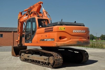 doosan-dx-225-.jpeg