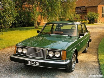 volvo262gl197601s.jpg