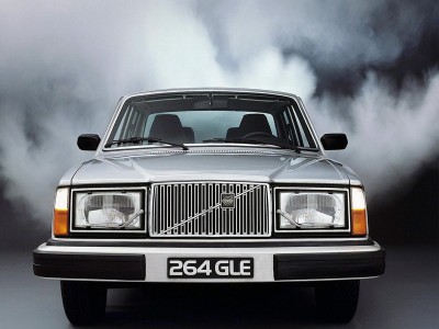 Volvo_260.jpg